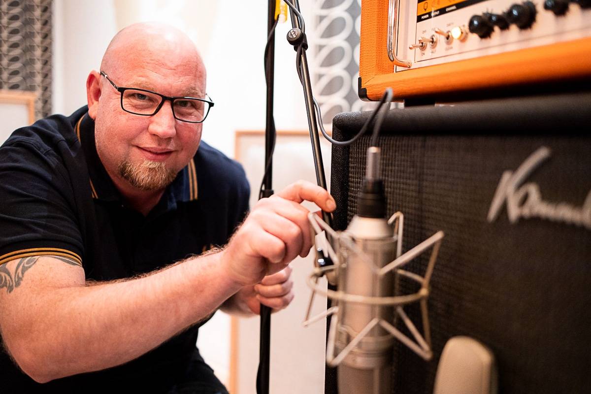 Claas Gitarren Amp Mikrofonierung mit dem Neumann U 76 Röhrenmikrofon